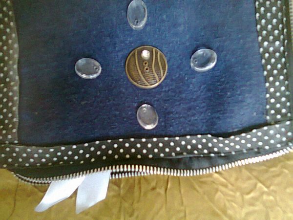 Carteira em ¨jeans¨reaproveitado